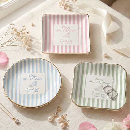 Personalized Wedding Ring Dish, Engagement Gift for Couple, Bridal Shower Gift