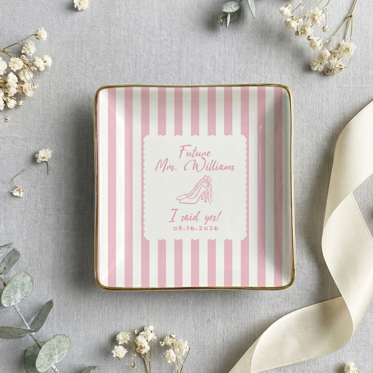 Personalized Wedding Ring Dish, Engagement Gift for Couple, Bridal Shower Gift